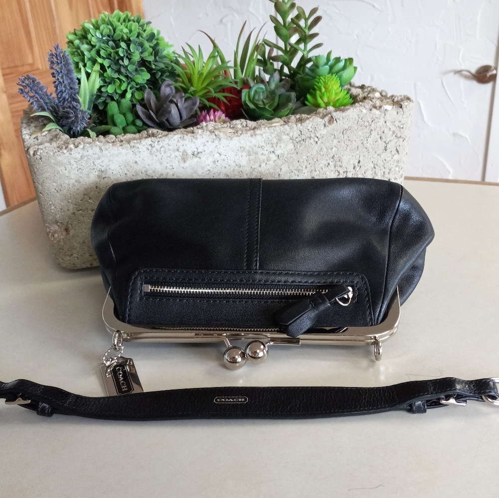 Coach Vintage, Kisslock Frame Satchel, all Black Smooth Leather. - Picture 4 of 9